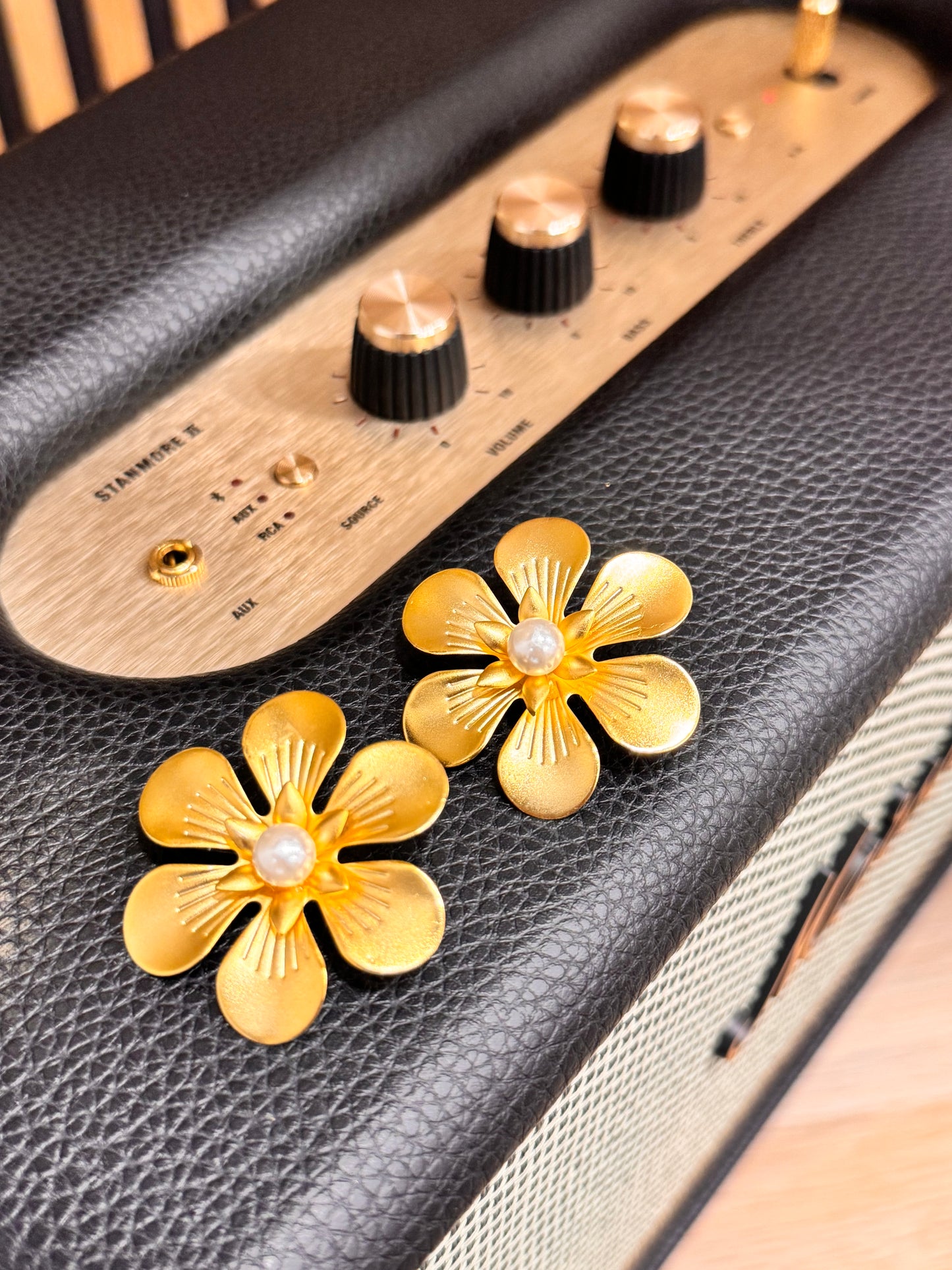 Boucles FLORA perles blanches - FOBE
