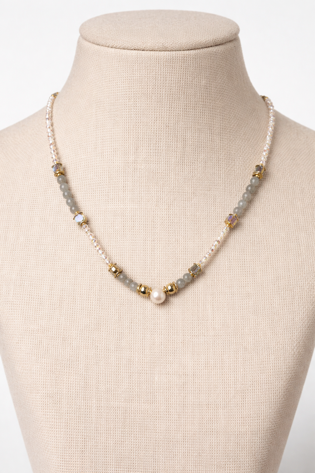 Collier LYSÉANE femme perles translucides nacre véritable laiton doré artisanal