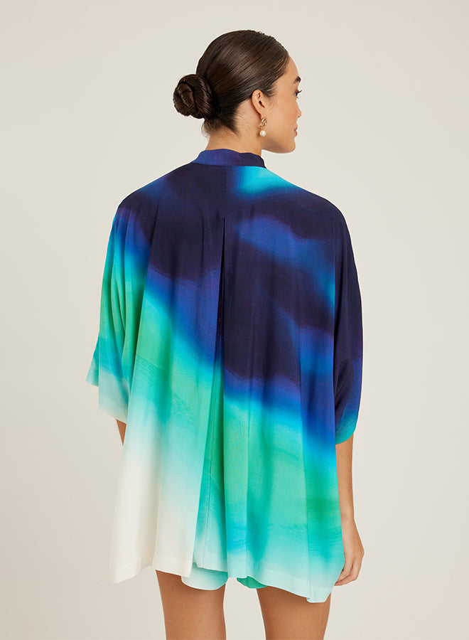 Short Agatha Lenny Niemeyer en viscose avec imprimé dégradé bleu, vert et blanc, taille élastique et coupe fluide confortable