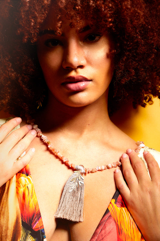 Rosario Leaf Long Necklace
