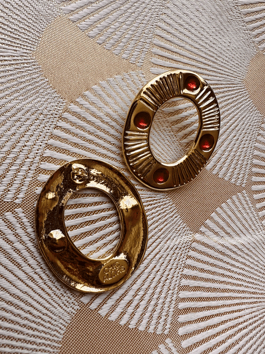 Boucles Menelase
