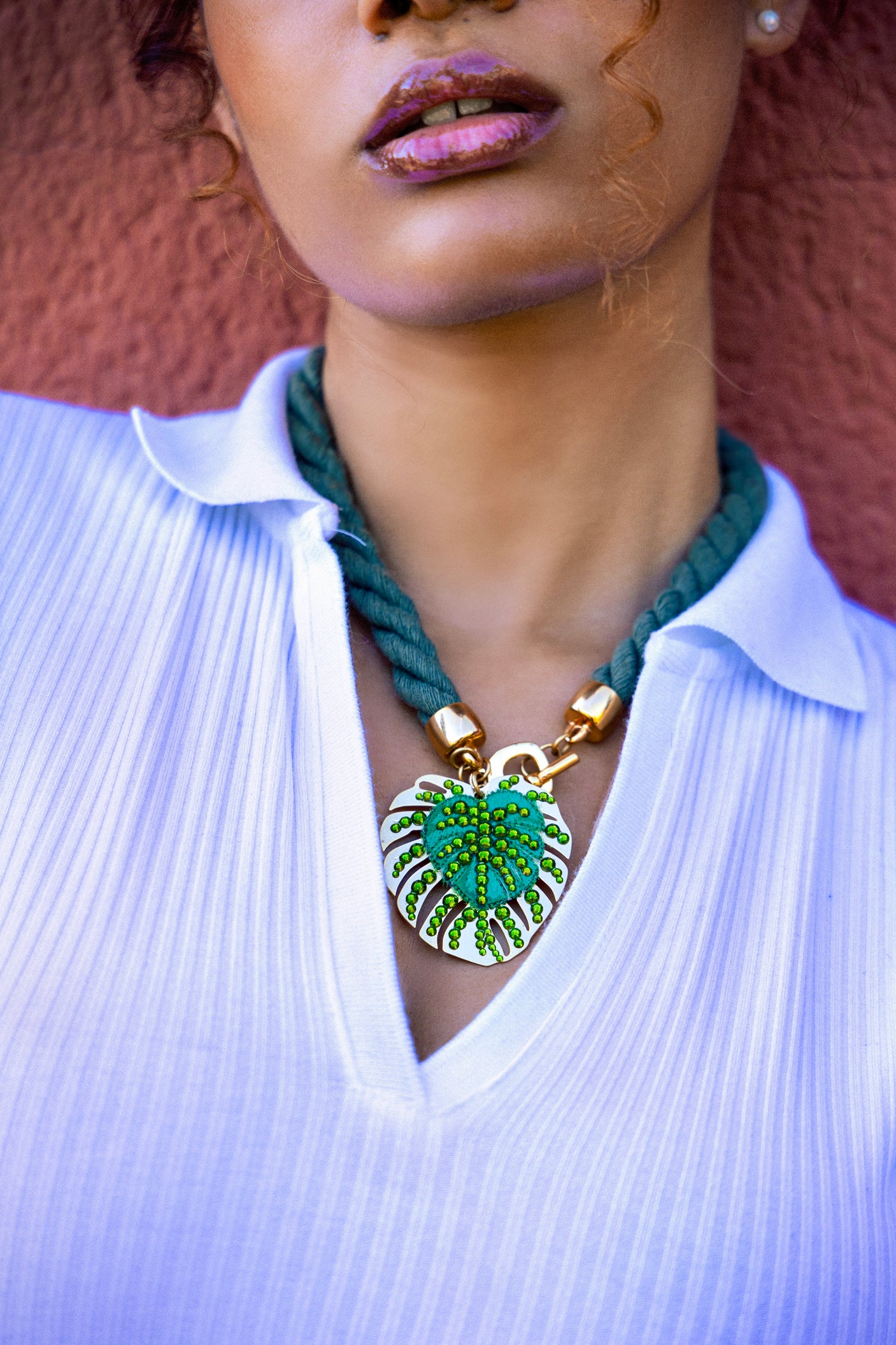 monstera necklace