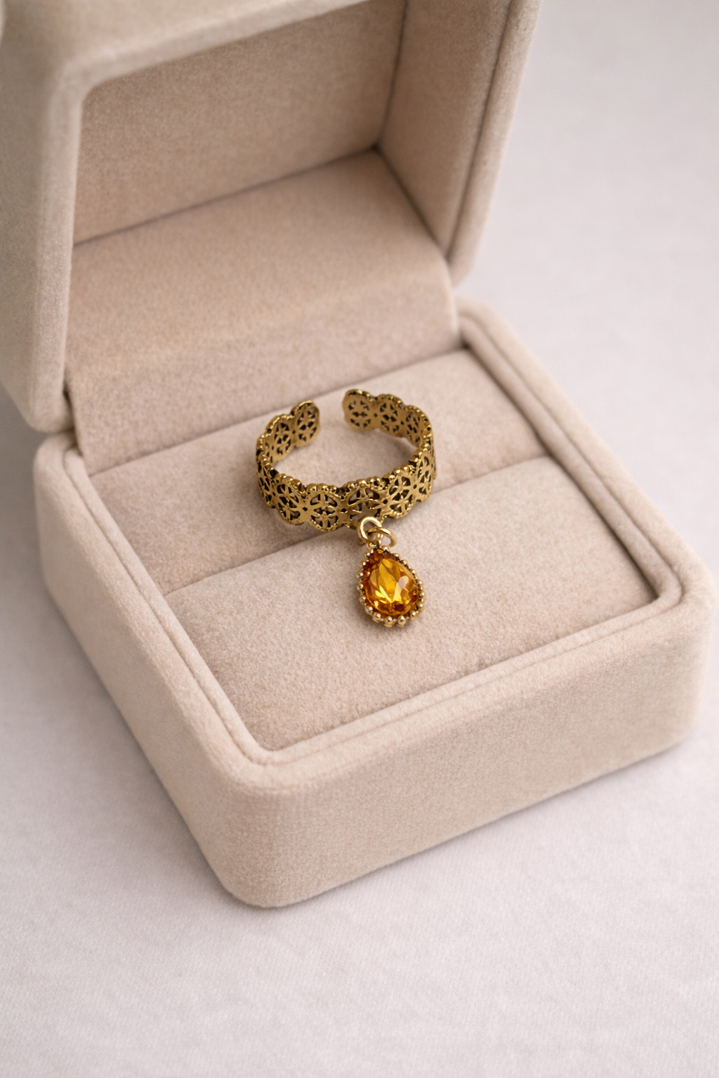 Bague acier inoxydable dorée CÉLESTE femme pendentif cristal facetté ajustable