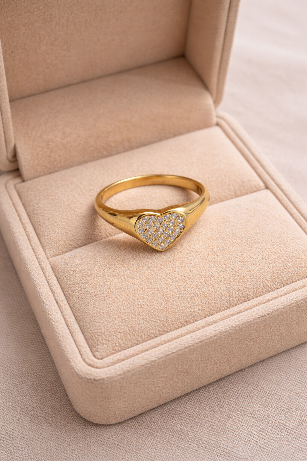 Bague acier inoxydable dorée FABIA femme waterproof cœur pavé