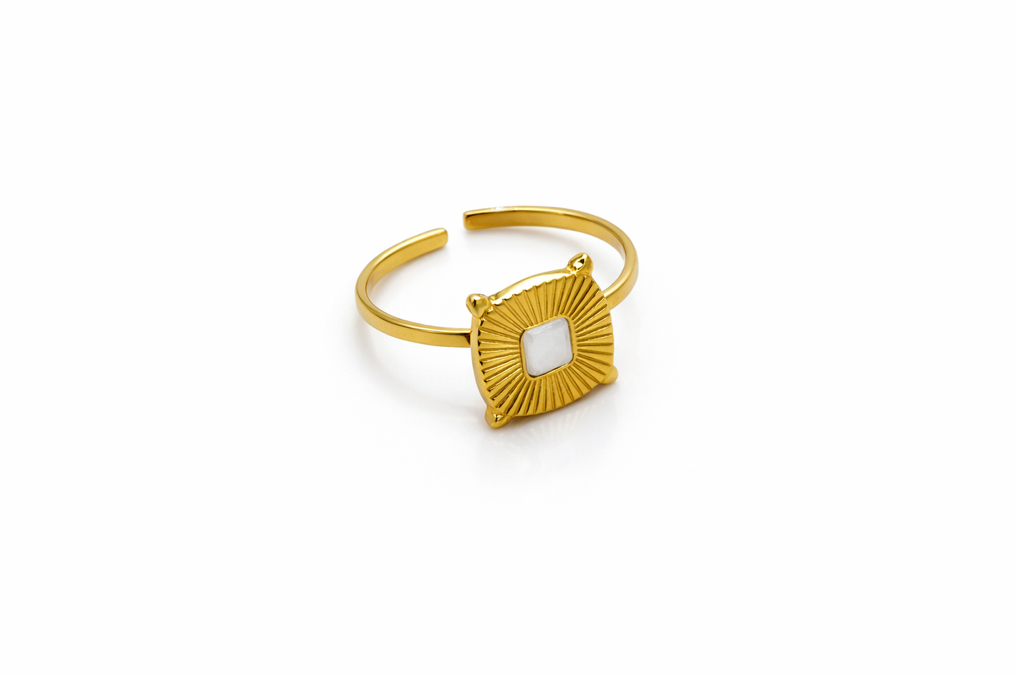 Bague acier inoxydable dorée SOLÉNA femme ajustable waterproof médaillon carré