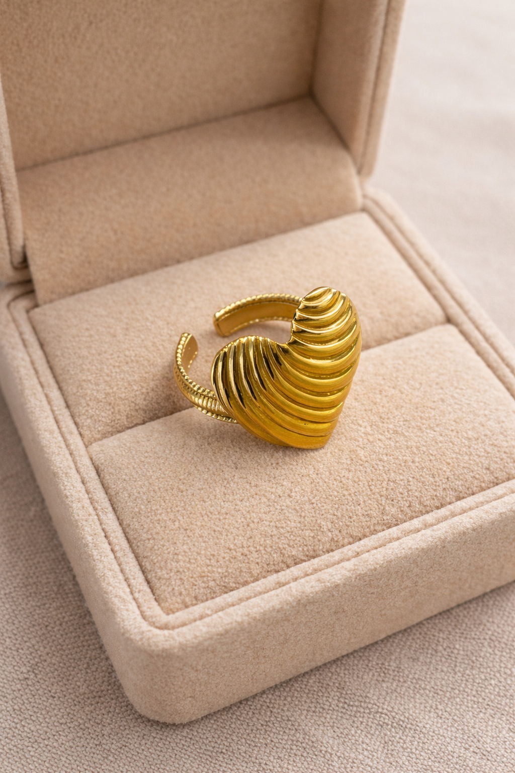 Bague plaqué or LOVIA femme ajustable cœur texturé design moderne