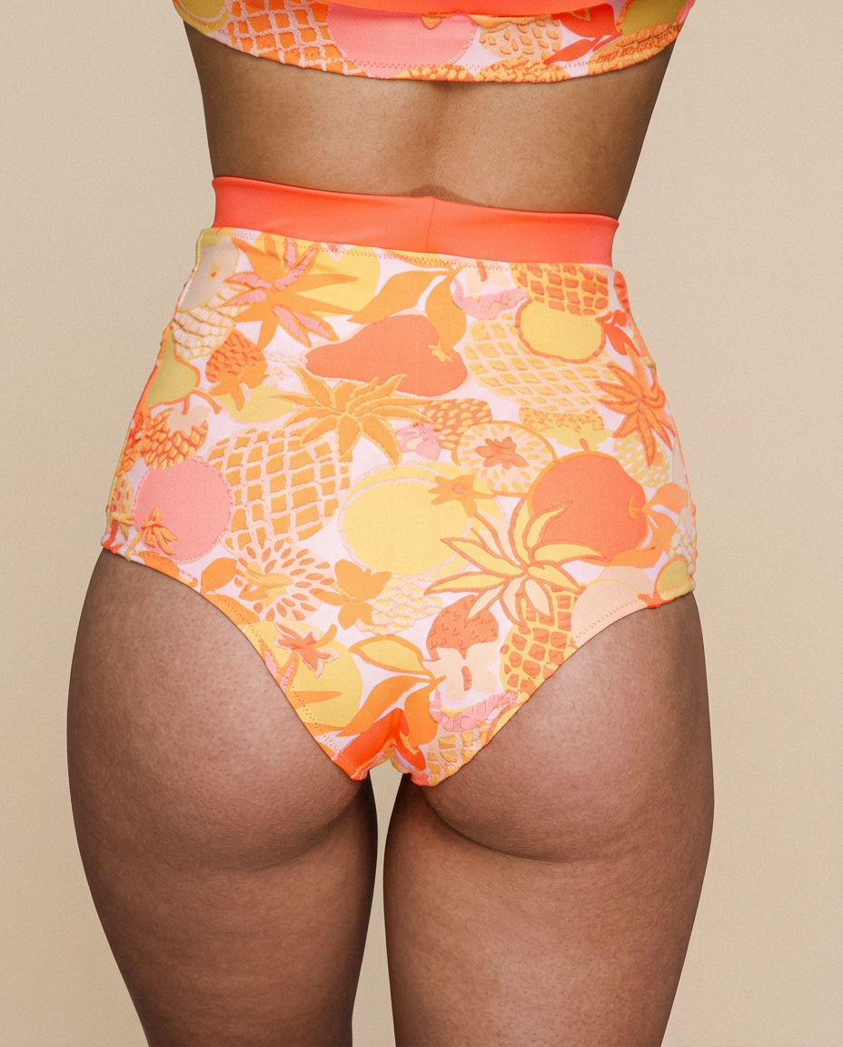 Bas de bikini taille haute shorty Anita Tuttifrutti avec imprimé tropical, coupe flatteuse et style élégant.