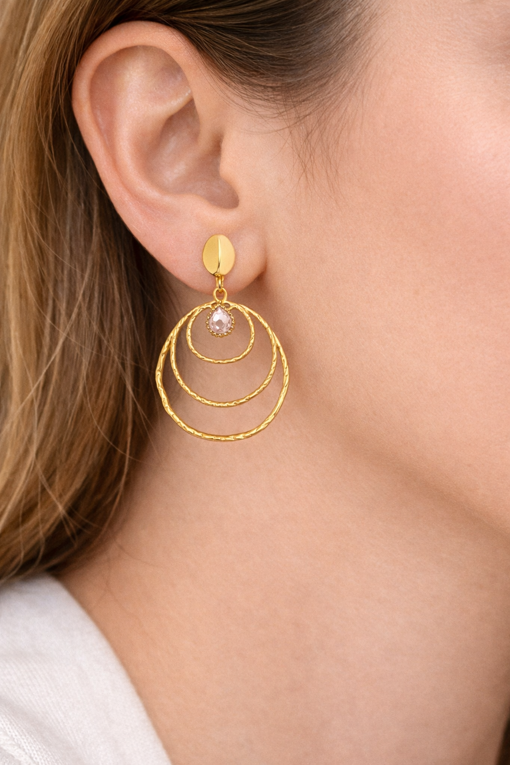 Boucles d’oreilles acier inoxydable doré waterproof YALENA femme anneaux texturés cristal rose