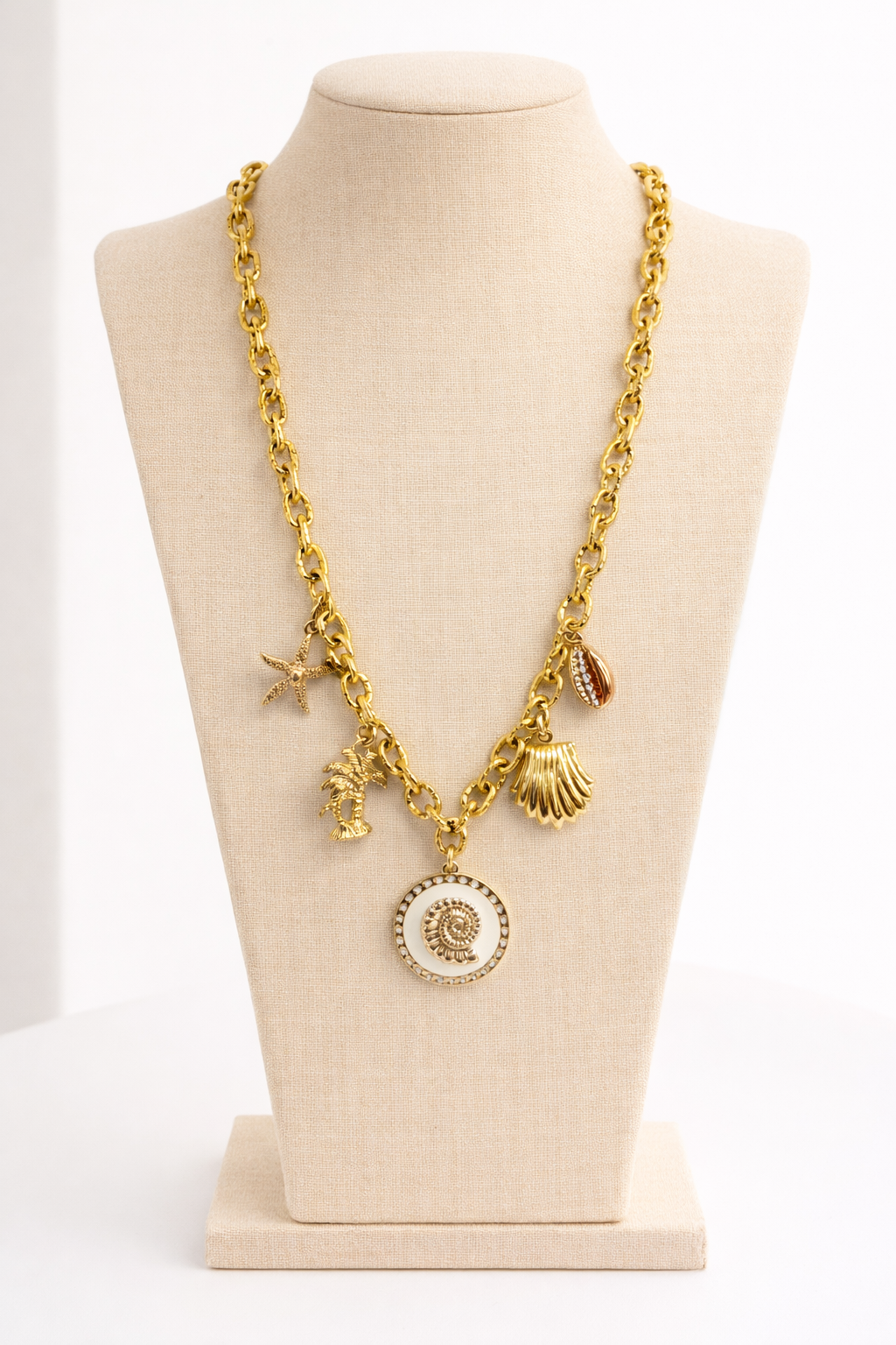 Collier acier inoxydable doré waterproof MARUA femme pendentifs marins nacre irisée bohème chic