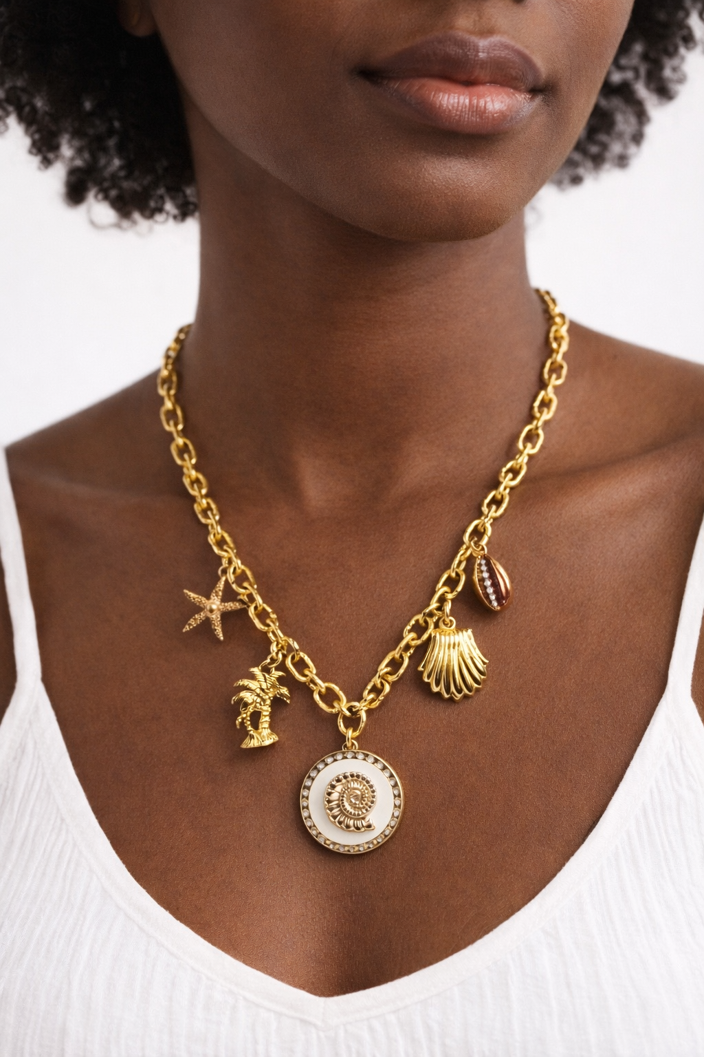 Collier acier inoxydable doré waterproof MARUA femme pendentifs marins nacre irisée bohème chic