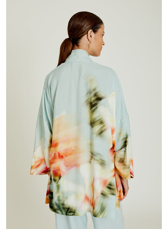 Kimono Breeze Lenny Niemeyer en viscose avec imprimé floral bleu glacier, coupe fluide, ceinture assortie et fentes latérales.