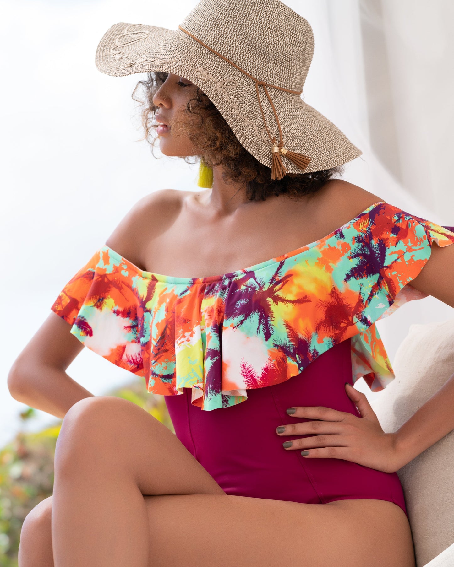 Maillot de bain une pièce Parisa Coco Purple WI-PARIS en lycra peau douce avec volant tropical et encolure bateau