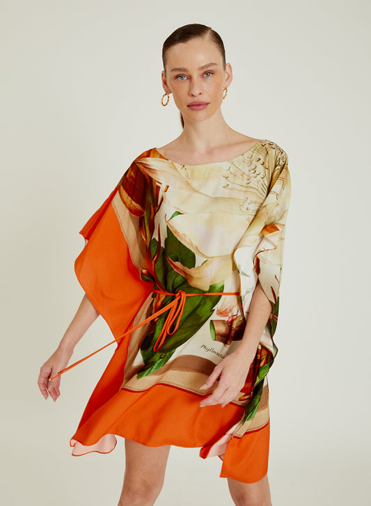 Robe kaftan Mandacaru Lenny Niemeyer en viscose avec imprimé artistique sur fond orange Kinkan, encolure arrondie et taille réglable