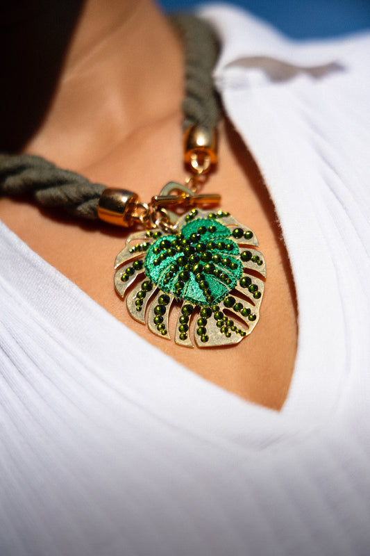 Monstera Necklace