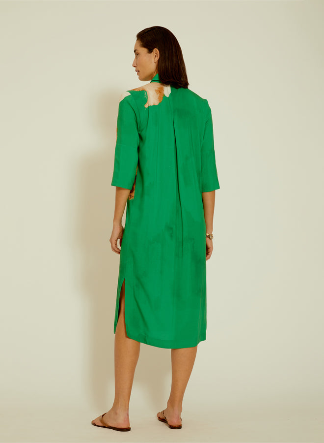 Robe chemisier midi Iris Lenny Niemeyer en viscose avec imprimé élégant, manches 3/4, boutonnage devant et fente latérale.